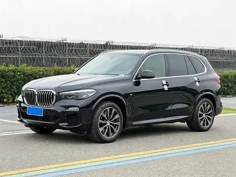 BMW X5 2022 — фото 1