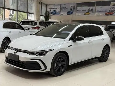 Volkswagen Golf 2021
