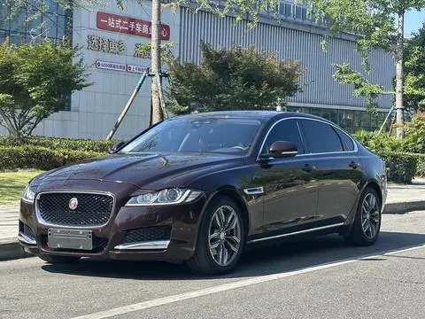 Jaguar XFL 2018