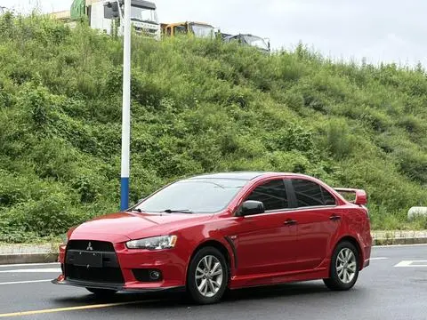 Mitsubishi 翼神 2012