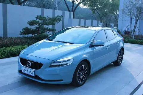 Volvo V40 2017