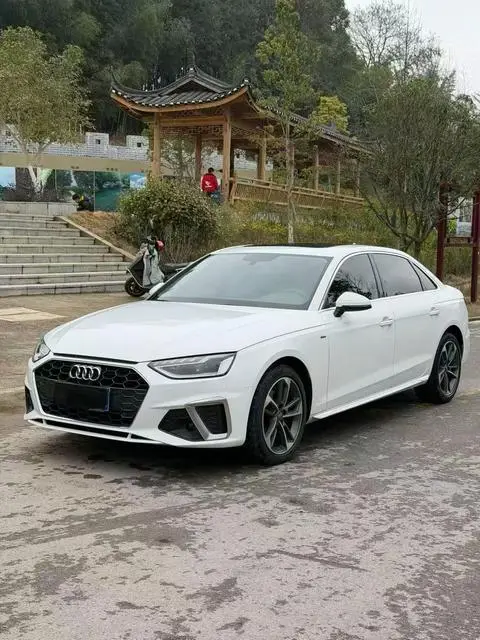 Audi A4L 2020