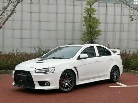 Mitsubishi 翼神 2013