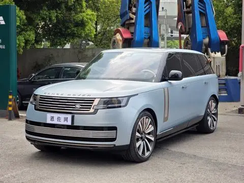 Land Rover 揽胜 2024 — фото 1