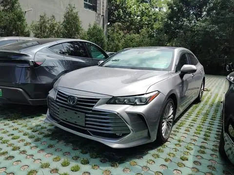 Toyota 亚洲龙 2019