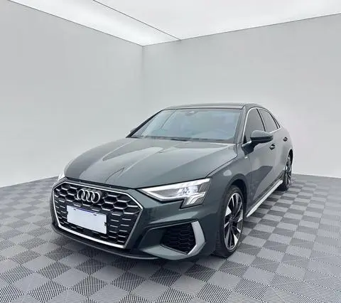 Audi A3 2022 — фото 1