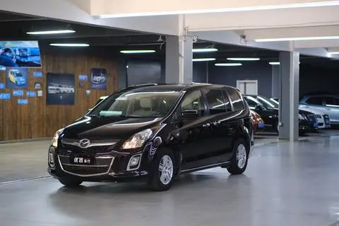 Mazda 8 2011