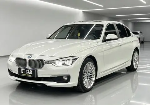 BMW 3 Series 2018 — фото 1
