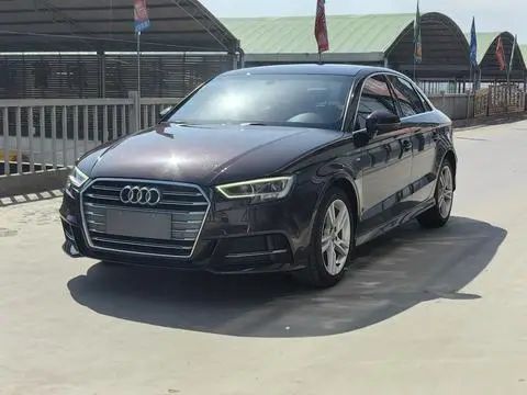 Audi A3 2020 — фото 1