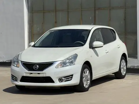 Nissan 骐达TIIDA 2011