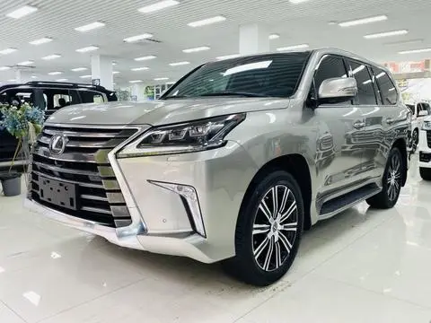 Lexus LX 2018 — фото 1