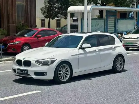 BMW 1 Series 2012 — фото 1