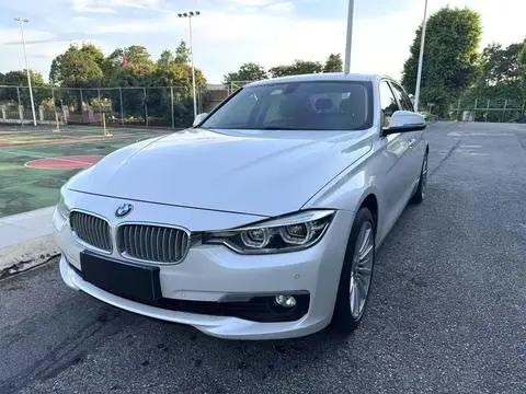 BMW 3 Series 2018 — фото 1