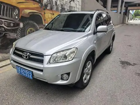 Toyota RAV4 2011