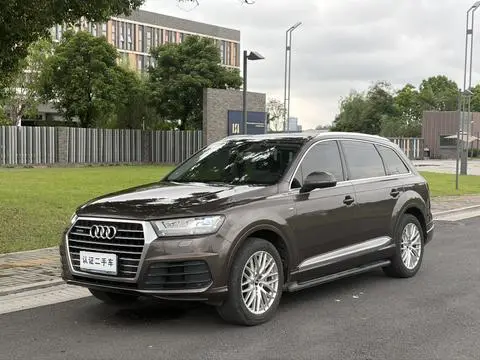 Audi Q7 2016