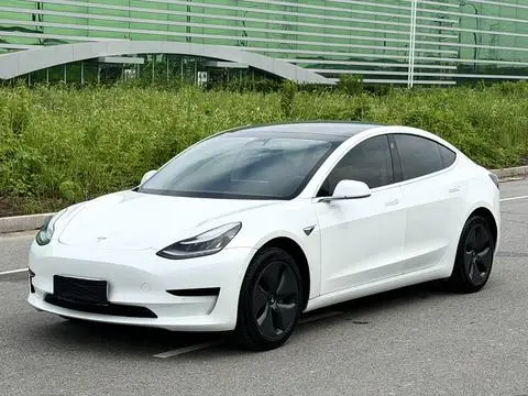 Tesla Model 3 2019 — фото 1