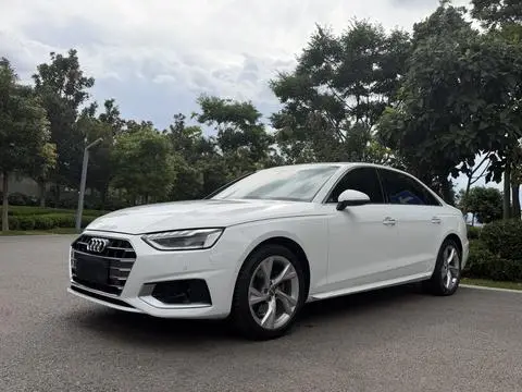 Audi A4L 2020