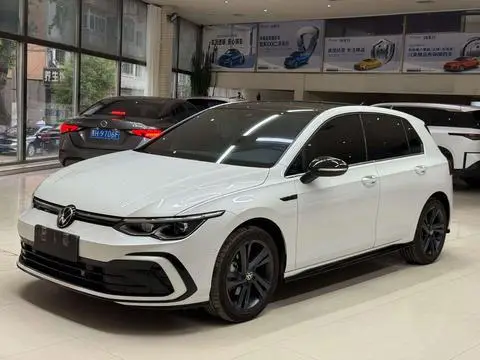 Volkswagen Golf 2021