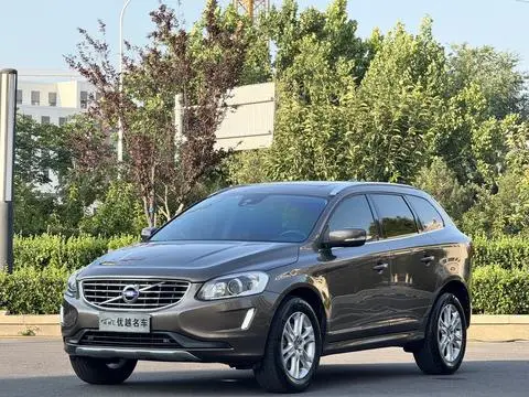 Volvo XC60 2015 — фото 1