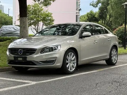 Volvo S60 PHEV 2015