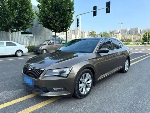 Skoda Superb 2016