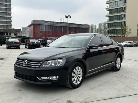 Volkswagen Passat 2011