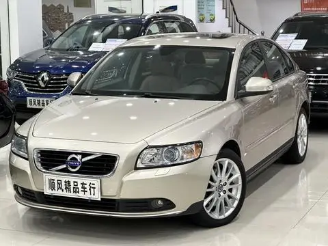 Volvo S40 2011