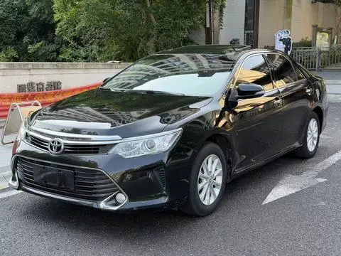 Toyota Camry 2016