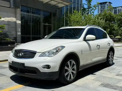 Infiniti QX50 2013 — фото 1
