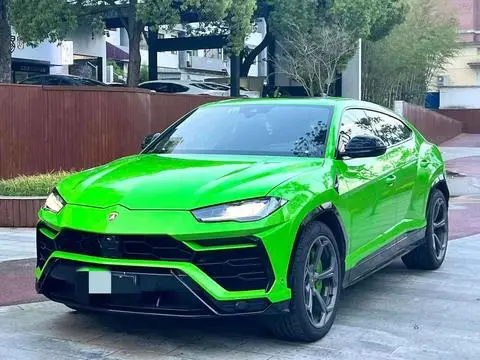 Lamborghini Urus 2021