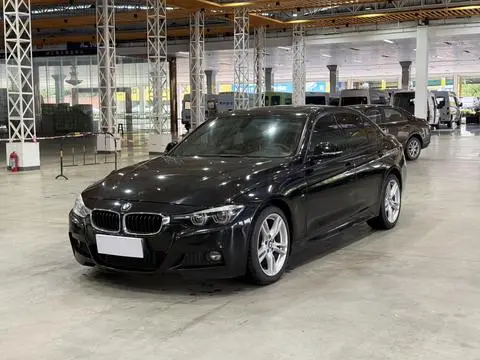 BMW 3 Series 2017 — фото 1