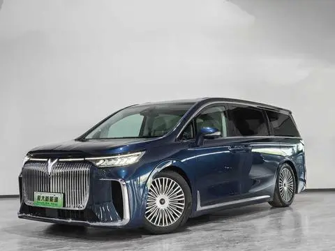Voyah 梦想家 PHEV 2025