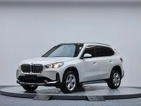 BMW X1 2023 — фото 1
