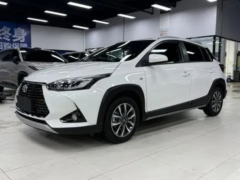 Toyota YARIS L 2022