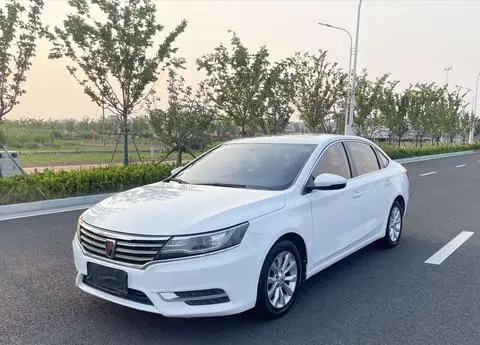 Roewe i6 Classic 2017 — фото 1