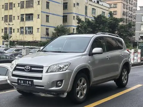 Toyota RAV4 2010