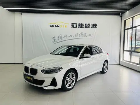 BMW 1 Series 2020 — фото 1