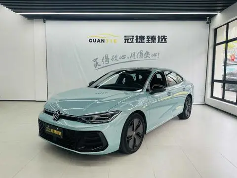 Volkswagen Passat 2025