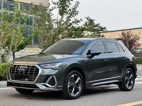Audi Q3 2023 — фото 1
