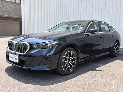 BMW i5 2025