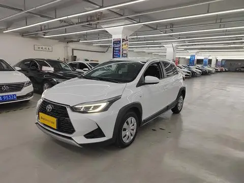 Toyota YARIS L 2022