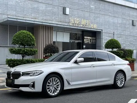 BMW 5 Series PHEV 2021