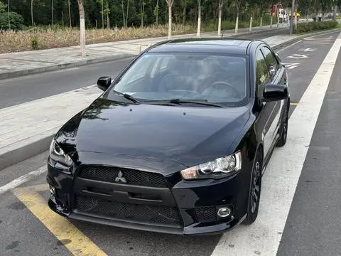 Mitsubishi 翼神 2010