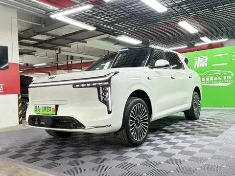 IM Motors 智己LS8 2026
