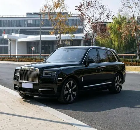 Rolls Royce Cullinan 2018
