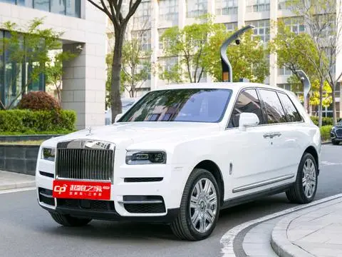 Rolls Royce Cullinan 2024