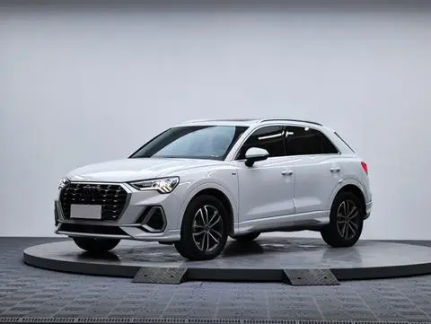 Audi Q3 2023 — фото 1