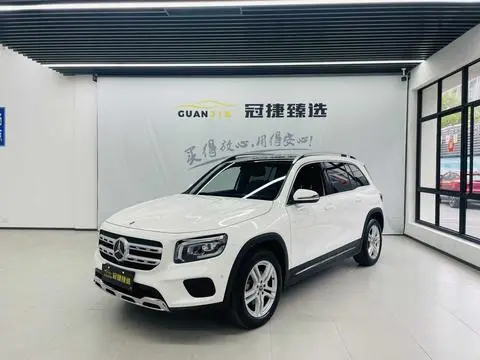 Mercedes-Benz GLB 2023