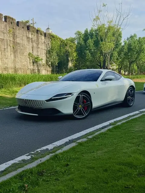 Ferrari Roma 2020