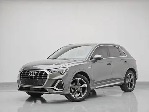 Audi Q3 2023 — фото 1